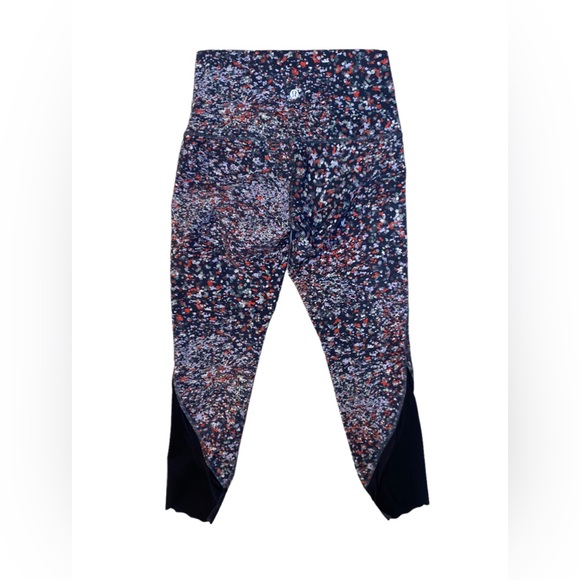 lululemon | size 6 Wunder Under High-Rise Crop Scallop Water Blossom Multi - Picture 9 of 9